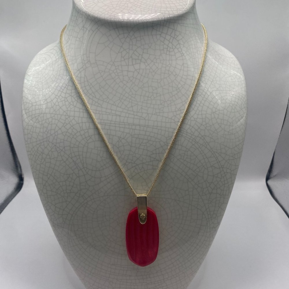 NIB Kendra Scott Inez Rose Gold Long Pendant Necklace in Maroon Jade